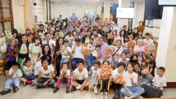 LINE_ALBUM_20250511-母親節_250514_19