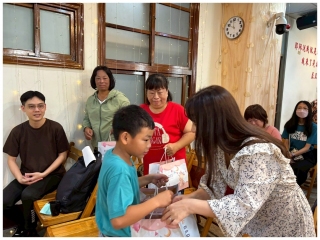 LINE_ALBUM_2026母親節_260512_11