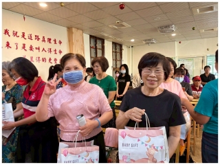 LINE_ALBUM_2026母親節_260512_12