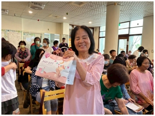 LINE_ALBUM_2026母親節_260512_15