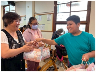 LINE_ALBUM_2026母親節_260512_6